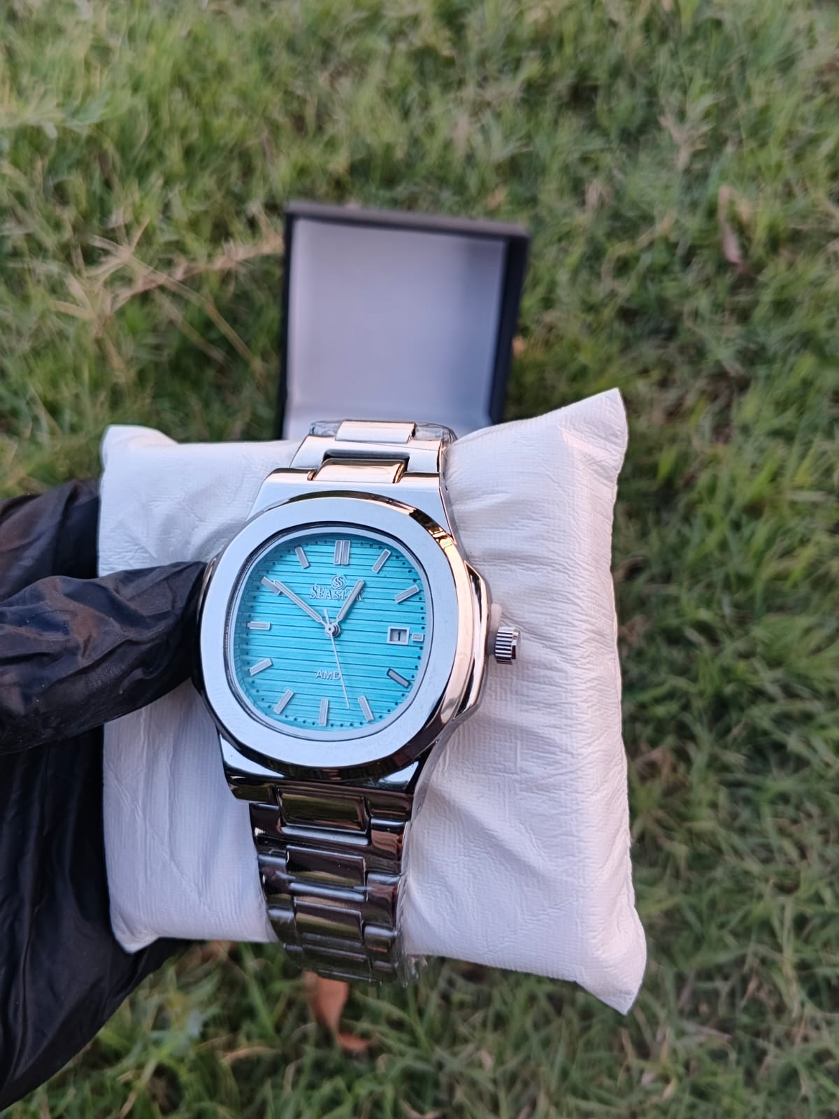 Luxury Turquoise Dial Stainless Steel Men’s Watch | Elegant Everyday Style