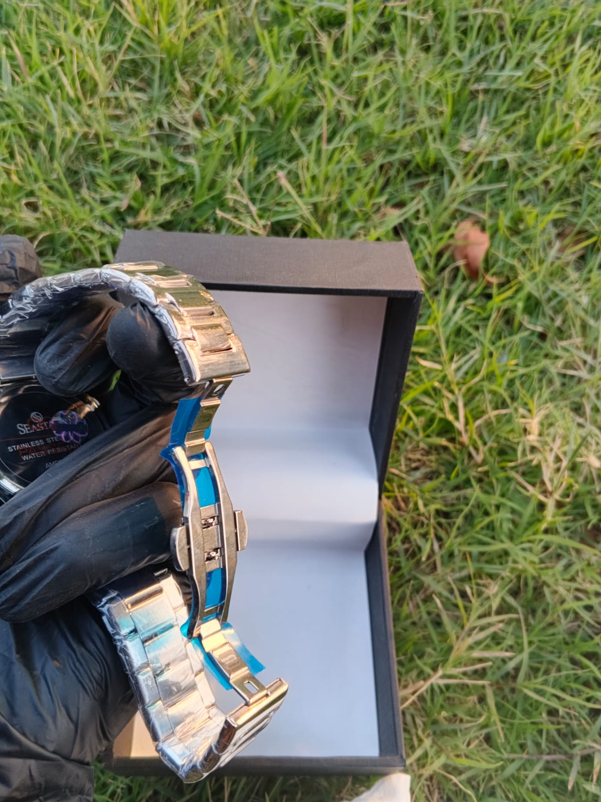 AMD Seastar Men’s Luxury Watch – Nautilus-Style Integrated Bracelet Quartz Timepiece